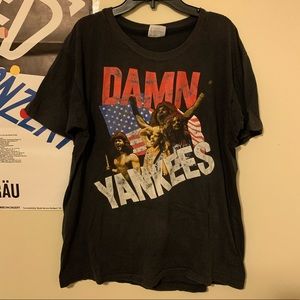 Vintage EARLY 90’S Damn Yankees Tee Shirt